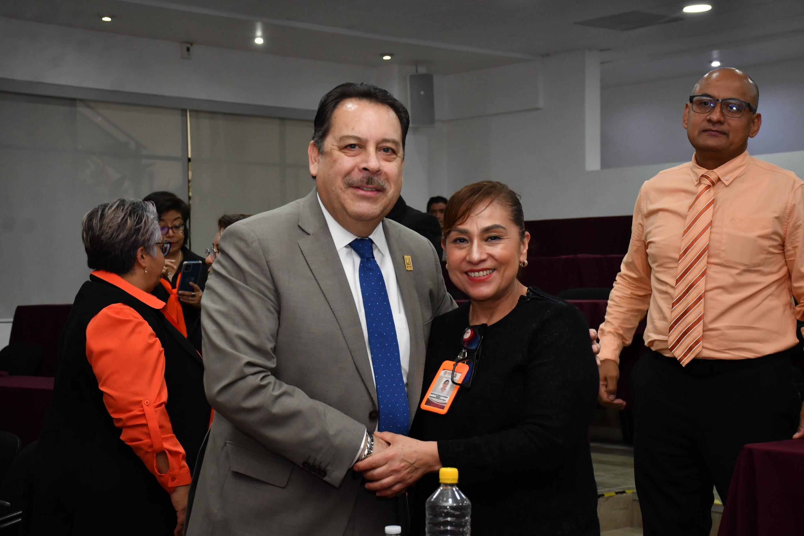  Salutación de la Sección XLI, Hospital Regional "1° de Octubre"